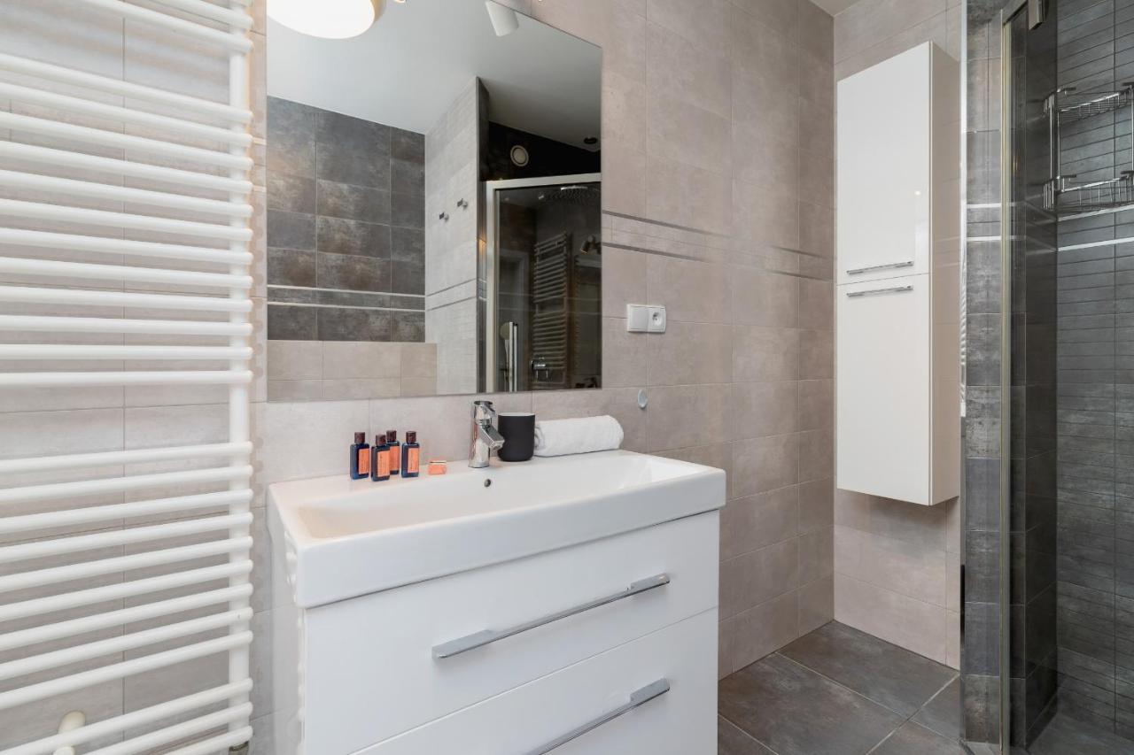 Politechnika Krakowska Apartment By Renters Prestige エクステリア 写真