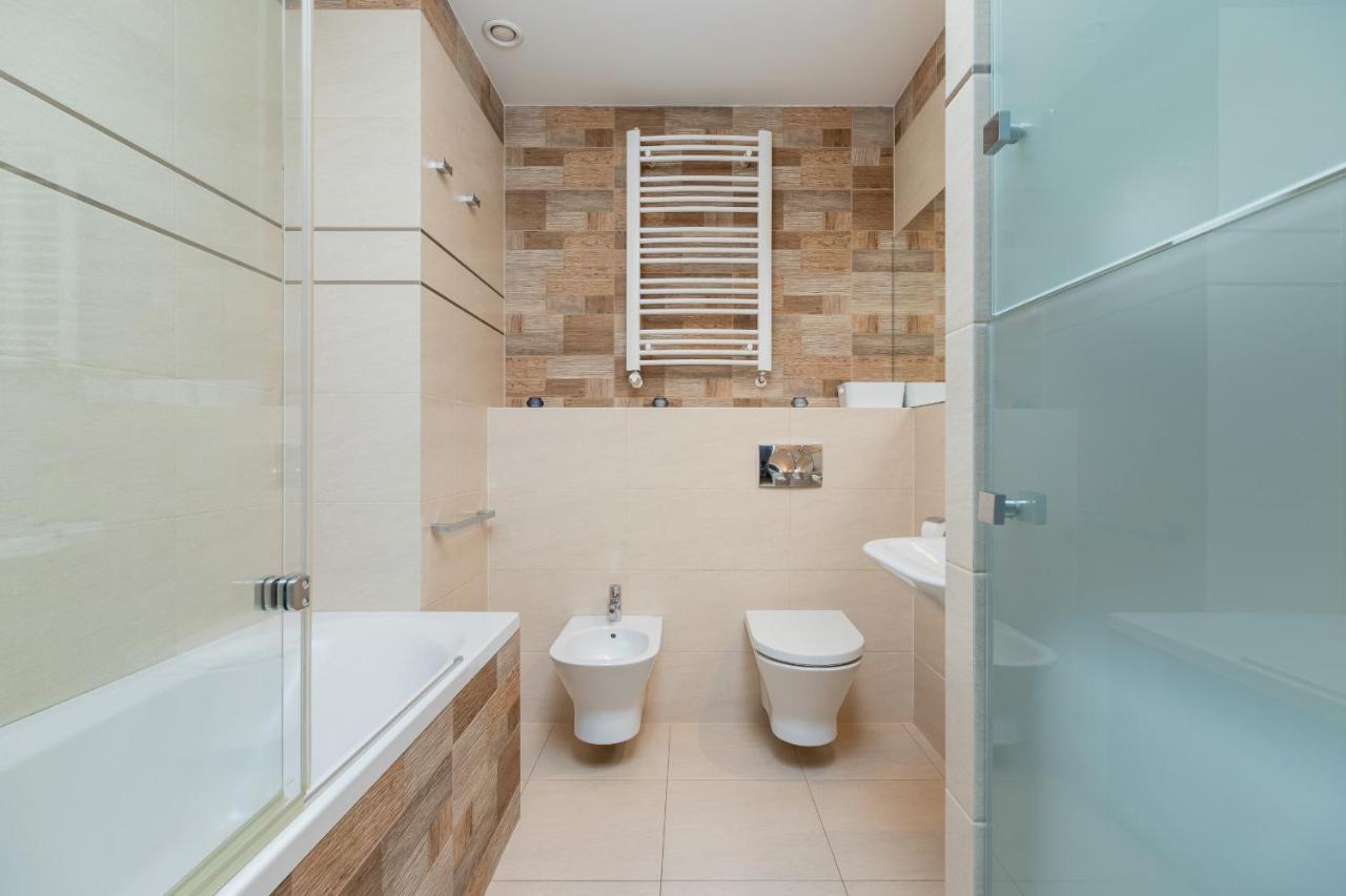 Politechnika Krakowska Apartment By Renters Prestige エクステリア 写真
